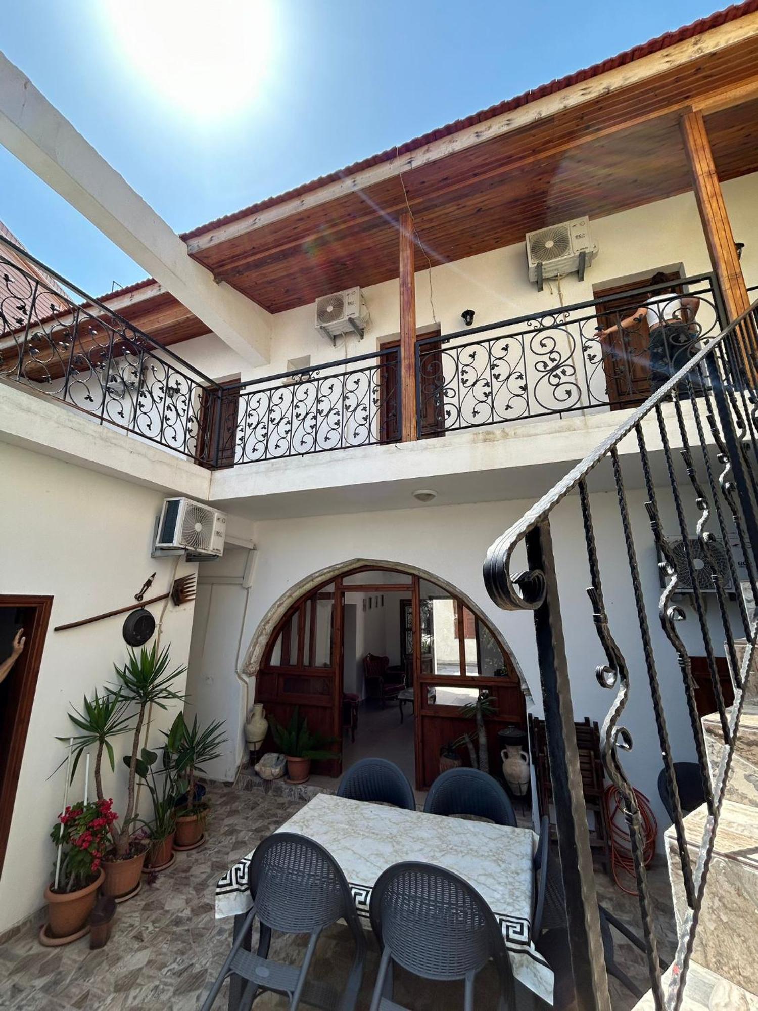 פמגוסטה Magic Moon Guest House מראה חיצוני תמונה